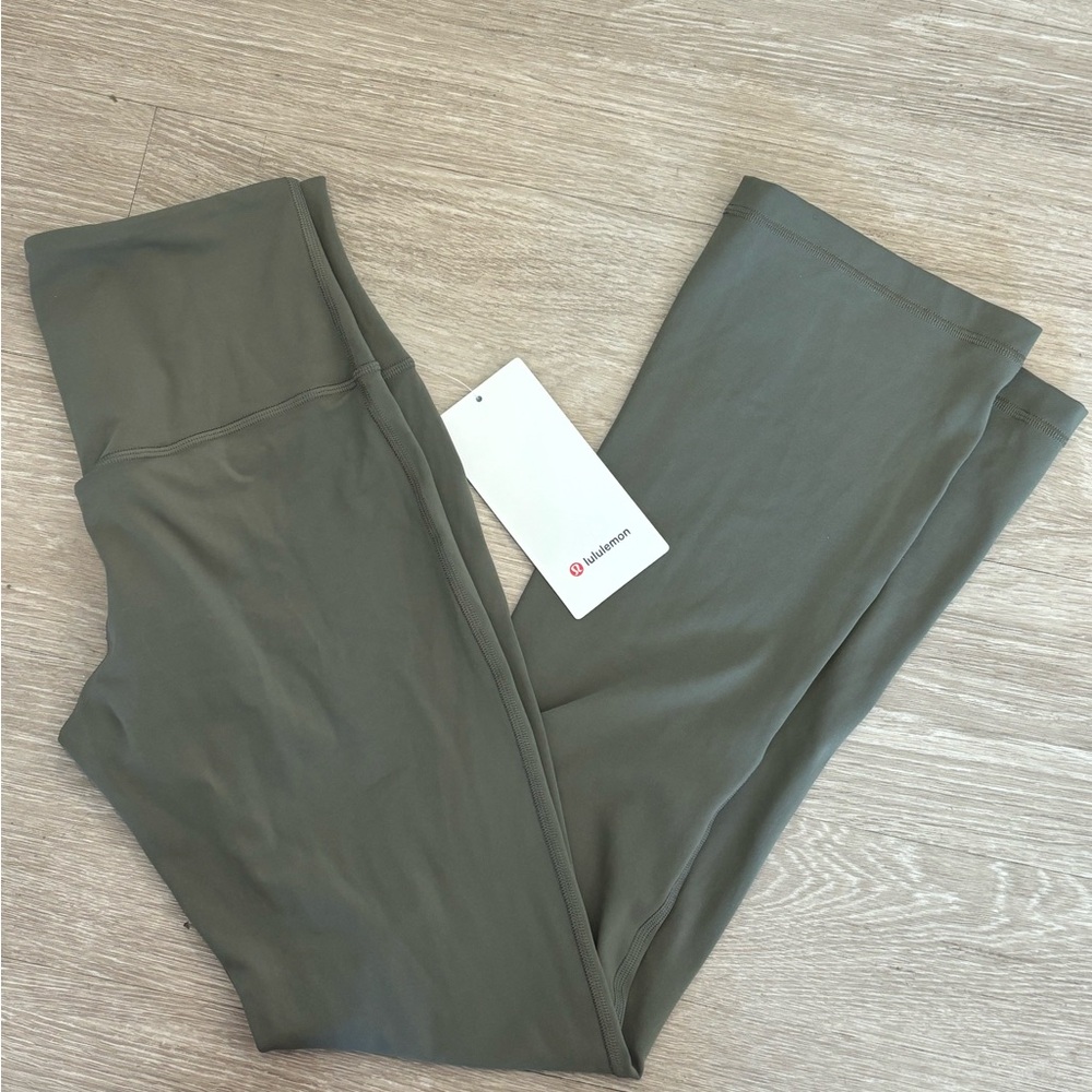 Lululemon align mini flare army green short 6